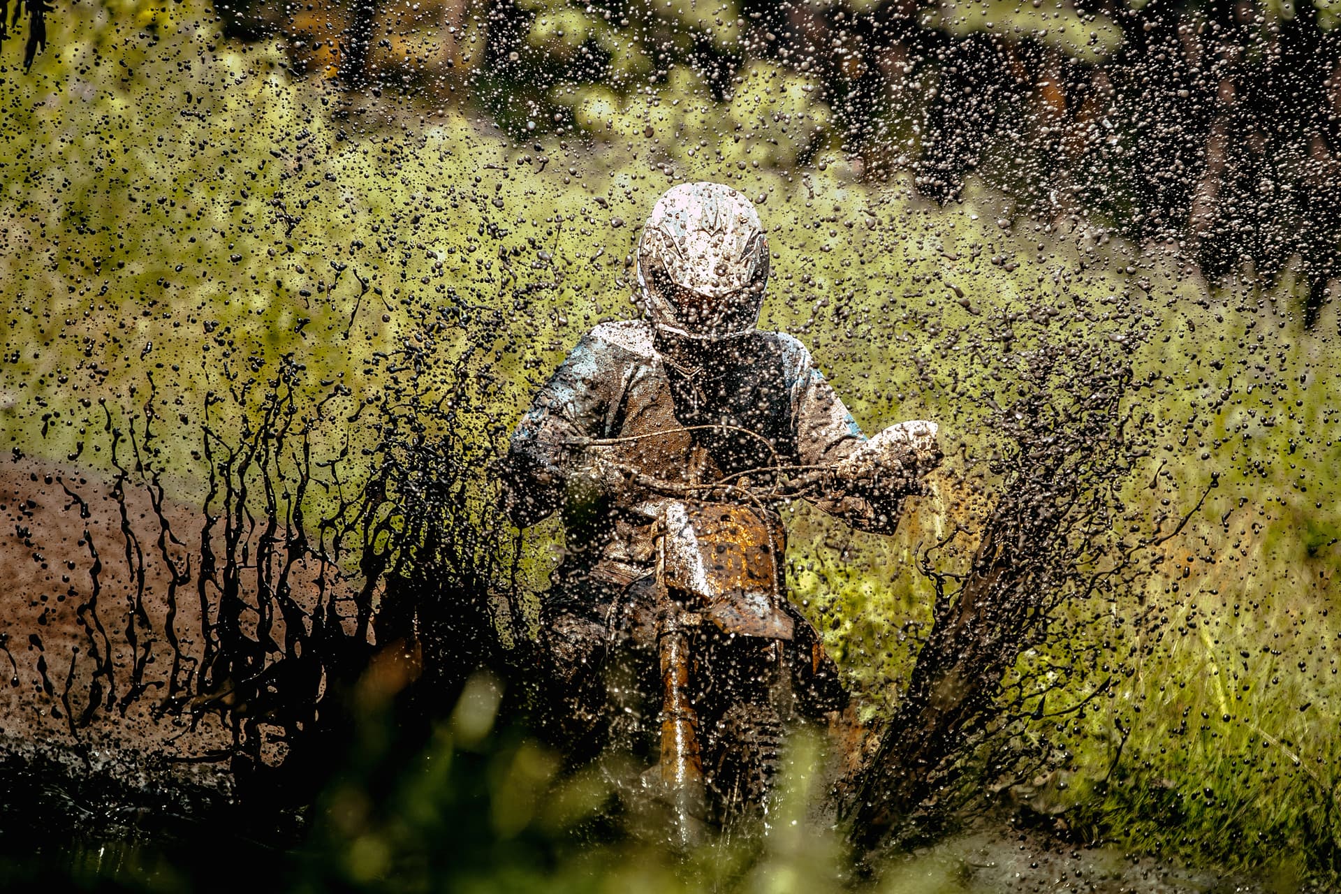 Explora el mundo de Los Lobos Enduro Team